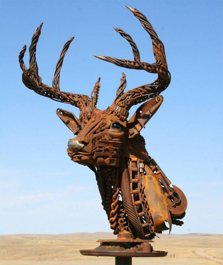 Artist Turns Old Farm Equipment Into Amazing Sculptures