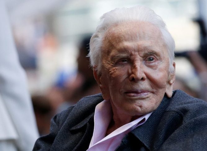 Kirk Douglas Turns 102 Years Old And His Entire Family Shares ...