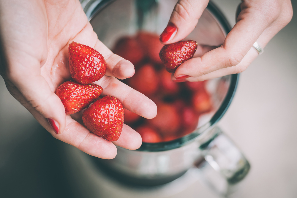 mom-shares-how-to-keep-strawberries-fresh-in-the-fridge-for-weeks