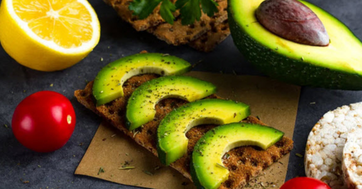10 Reasons Why You Should Eat An Entire Avocado Daily ...