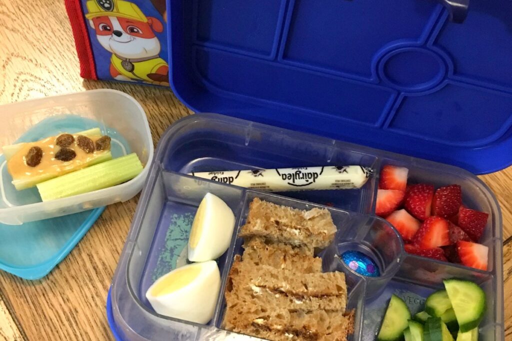 Mom Left Furious After Teacher Throws Away Her Sons Lunch Snack In