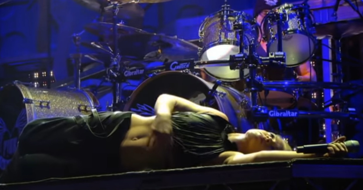 Pink Goes Live For An Performance Of ‘Just Like A Pill’