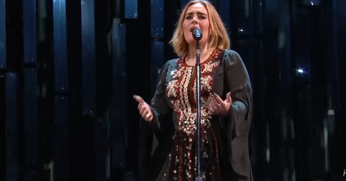Adele Lights Up The Audience In This Mashup Of Amazing ‘Set Fire To The Rain’ Performances