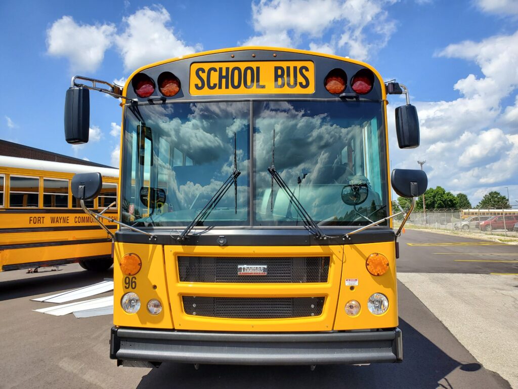 school-bus-driver-gets-drunk-and-drove-kids-to-mcdonald-s-before