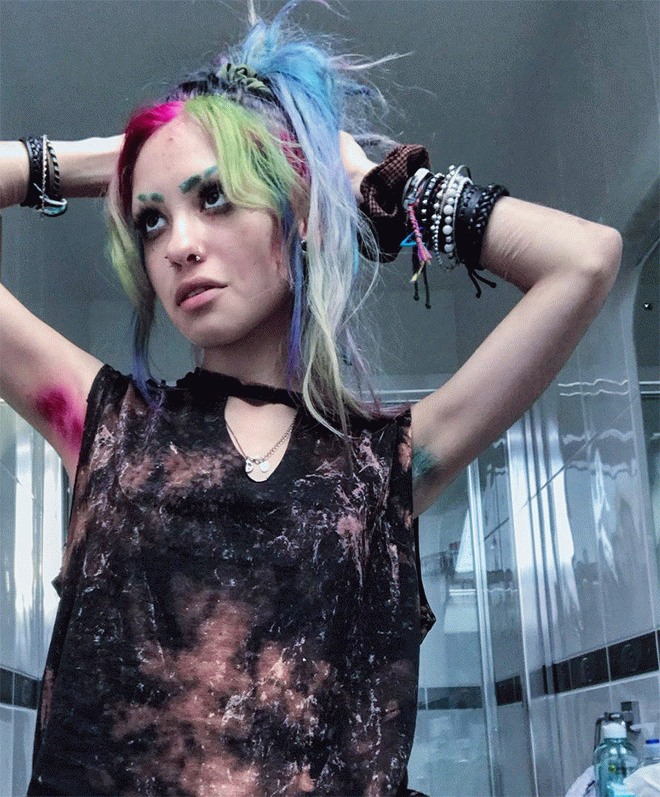 Women Dye Their Armpit Hair In The Latest Awkward Trend On Instagram 